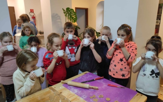Generációs műhelyfoglalkozás_mézeskalács készítése