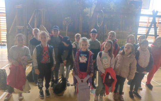 Lázár Ervin Program – Négyszögletű Kerek Erdő